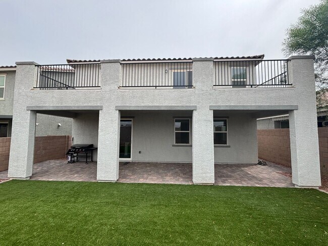 Building Photo - Beautiful 5-Bedroom, 4.5-Bath Home with St...