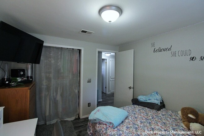 Building Photo - 1301 Del Norte Dr