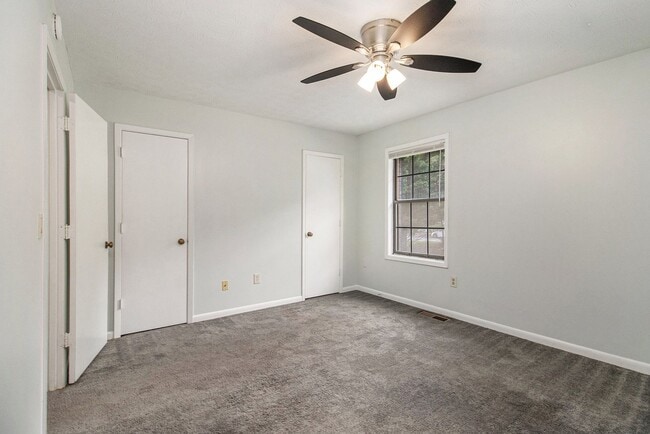 Building Photo - 2BR/1.5BA Close to Downtown Snellville!