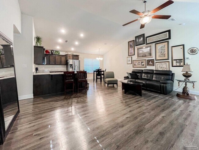 Building Photo - 12343 Pinfish Rd