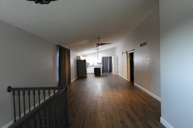 Building Photo - 2211 W Jubilee Ln