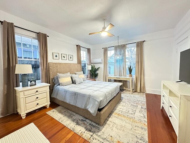 Building Photo - 2151 Olive St