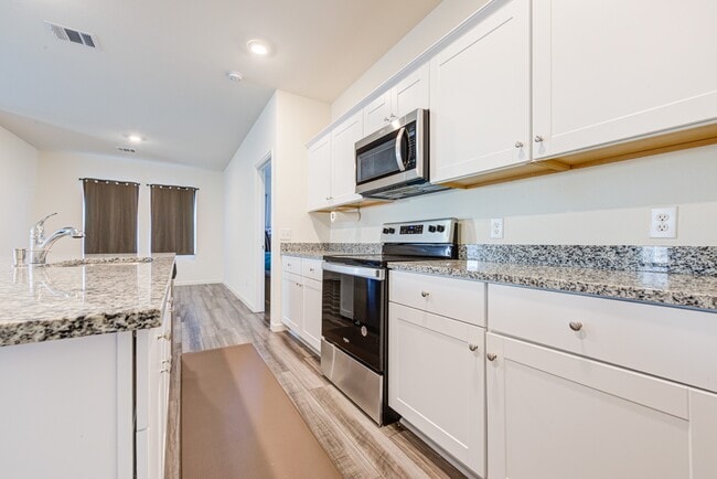 Building Photo - 1005 Blue Beech Ln