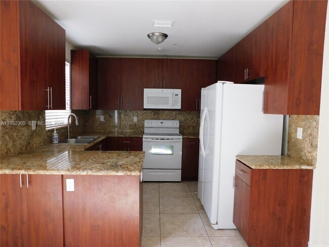 Building Photo - 21485 SW 112th Ave