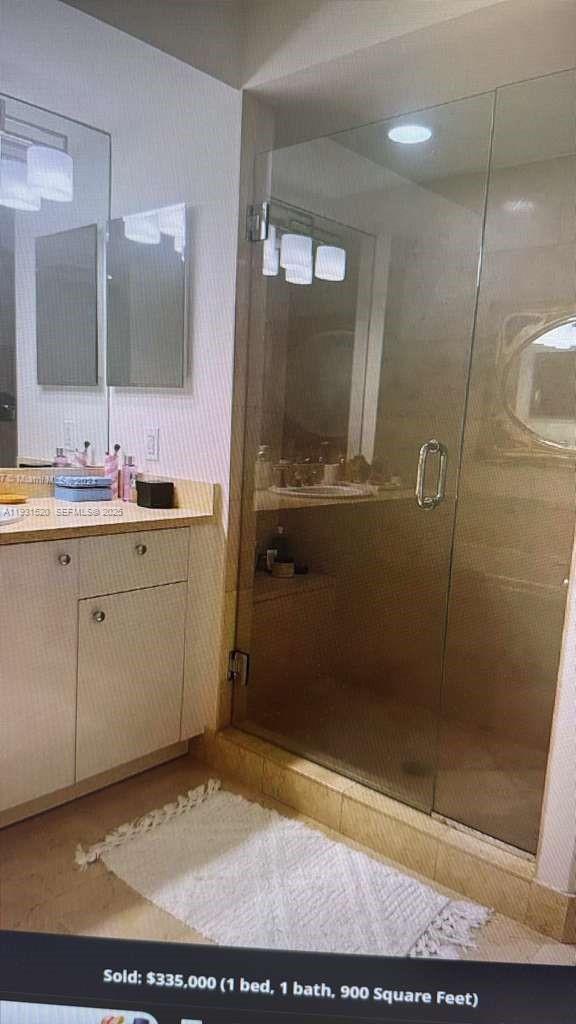 Building Photo - 19900 E Country Club Dr