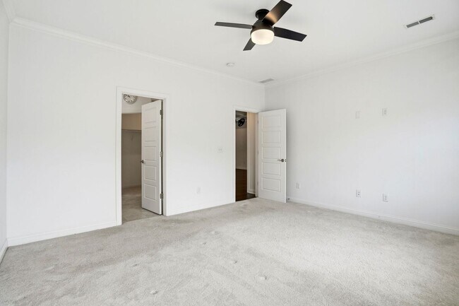 Building Photo - 2035 Prestwick Pl