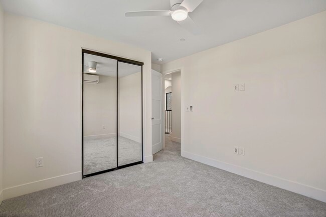 Building Photo - 2126 San Clemente St