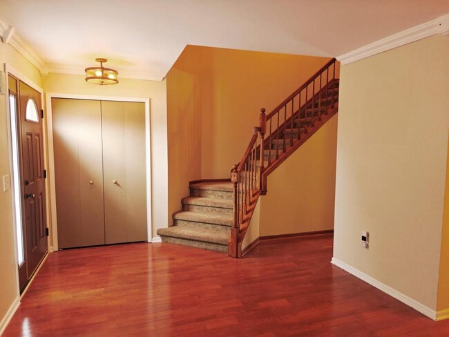 Building Photo - 43782 Nowland Dr