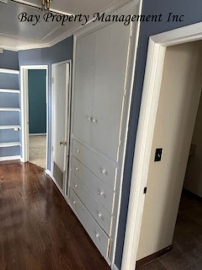 Building Photo - Bring your pets! Beautiful home in South Salinas - Coming Soon!