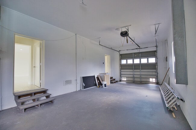 Building Photo - 13064 Via Flavia