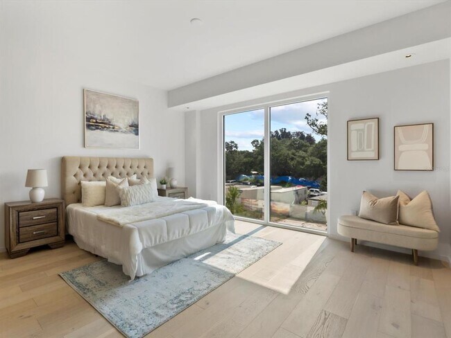 Building Photo - 1020 Sunset Point Rd