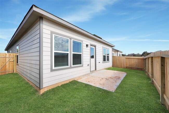 Building Photo - 16632 Aurora St