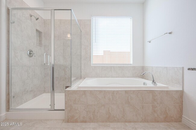 Building Photo - 25110 N 170th Ln