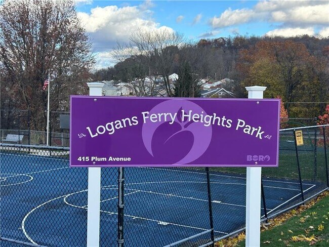 Building Photo - 414 Plum Ave