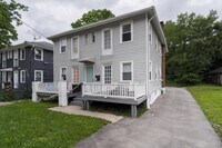 Building Photo - Bright 1-Bed in Clifton — Hardwood Floors, Off-Street Parking, Water Included