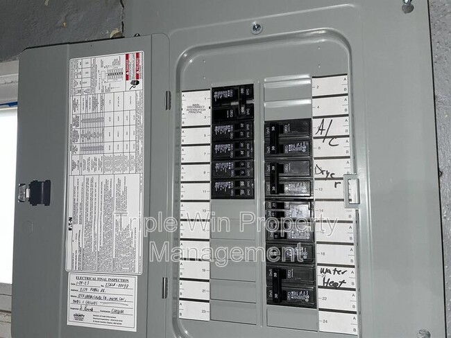 Building Photo - 2139 Kappel Dr