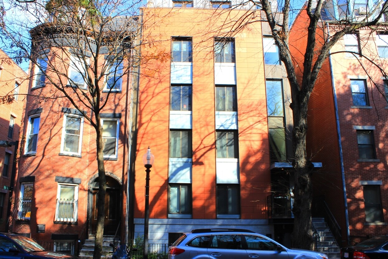 Building Photo - 16 E Springfield St
