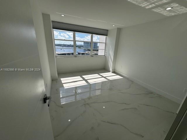 Building Photo - 18071 Biscayne Blvd