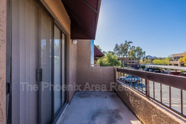 Building Photo - 16657 E Gunsight Dr