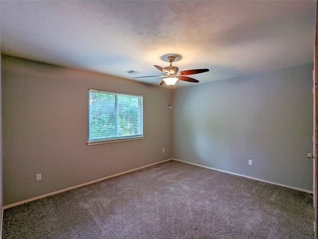Building Photo - 8815 Lyndonnille Falls Ln