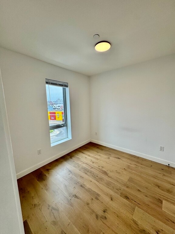 Building Photo - 144 Old Colony Ave