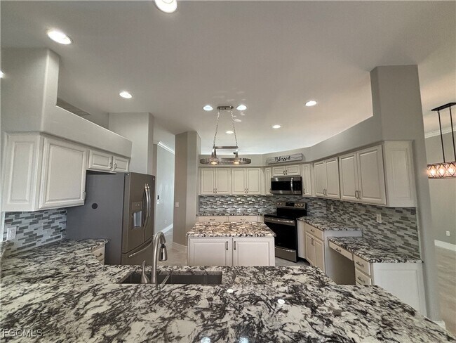 Building Photo - 17541 Sterling Lake Dr