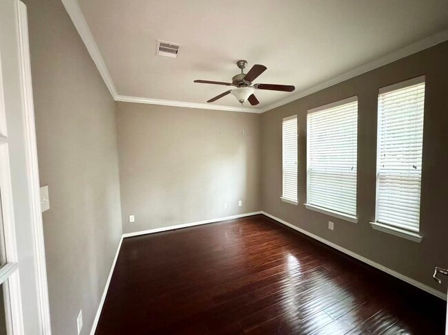Building Photo - 12106 Coldwater Cove Ln