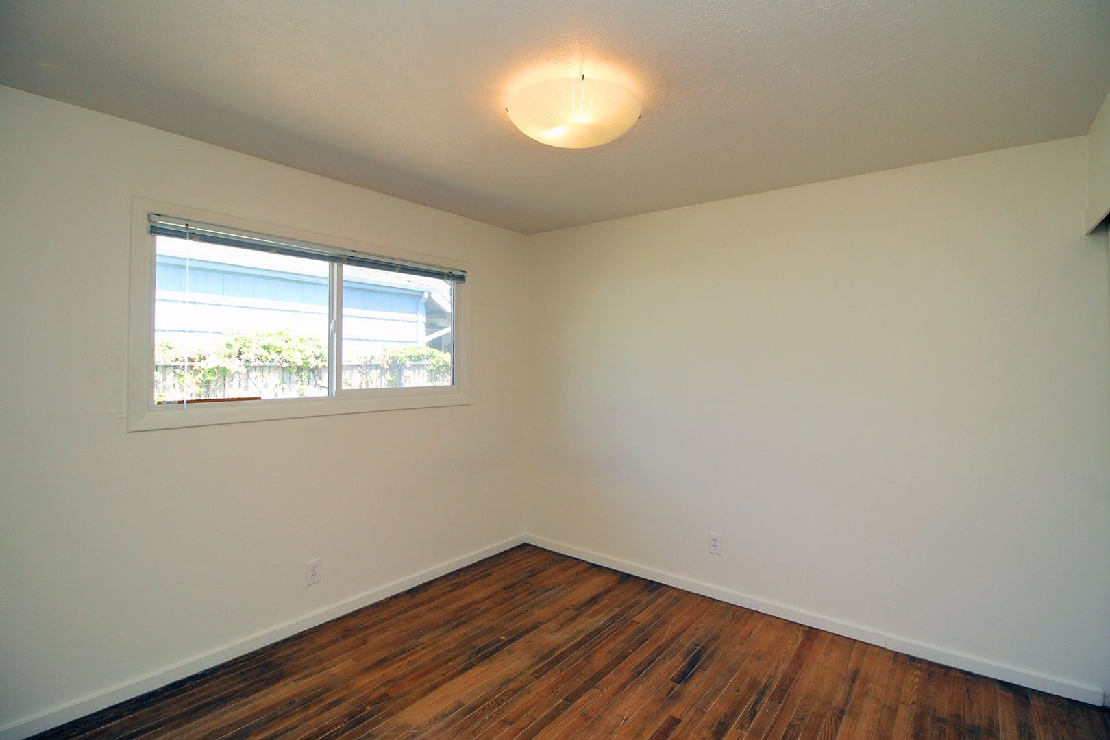 Building Photo - 2208-2208 NE 80th Ave