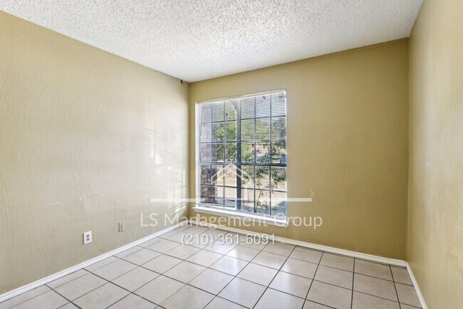 Building Photo - 6702 Windsor Hollow Dr