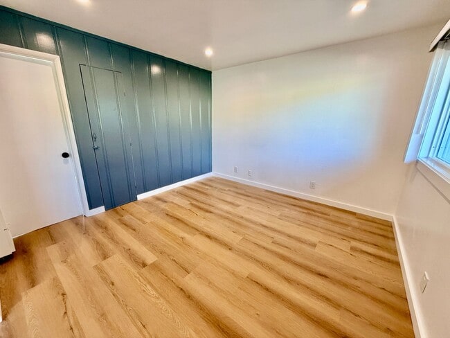 Building Photo - Newly Remodeled 1BD/1BA Near Del Norte BART w/ Parking & Modern Finishes | El Cerrito