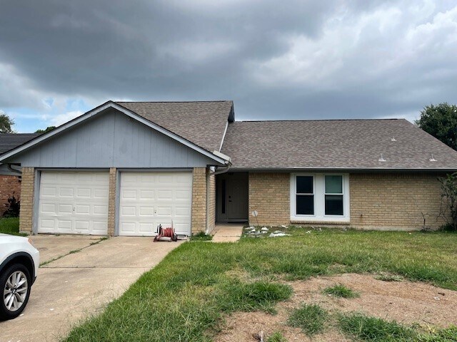 Primary Photo - 22814 Elsinore Dr