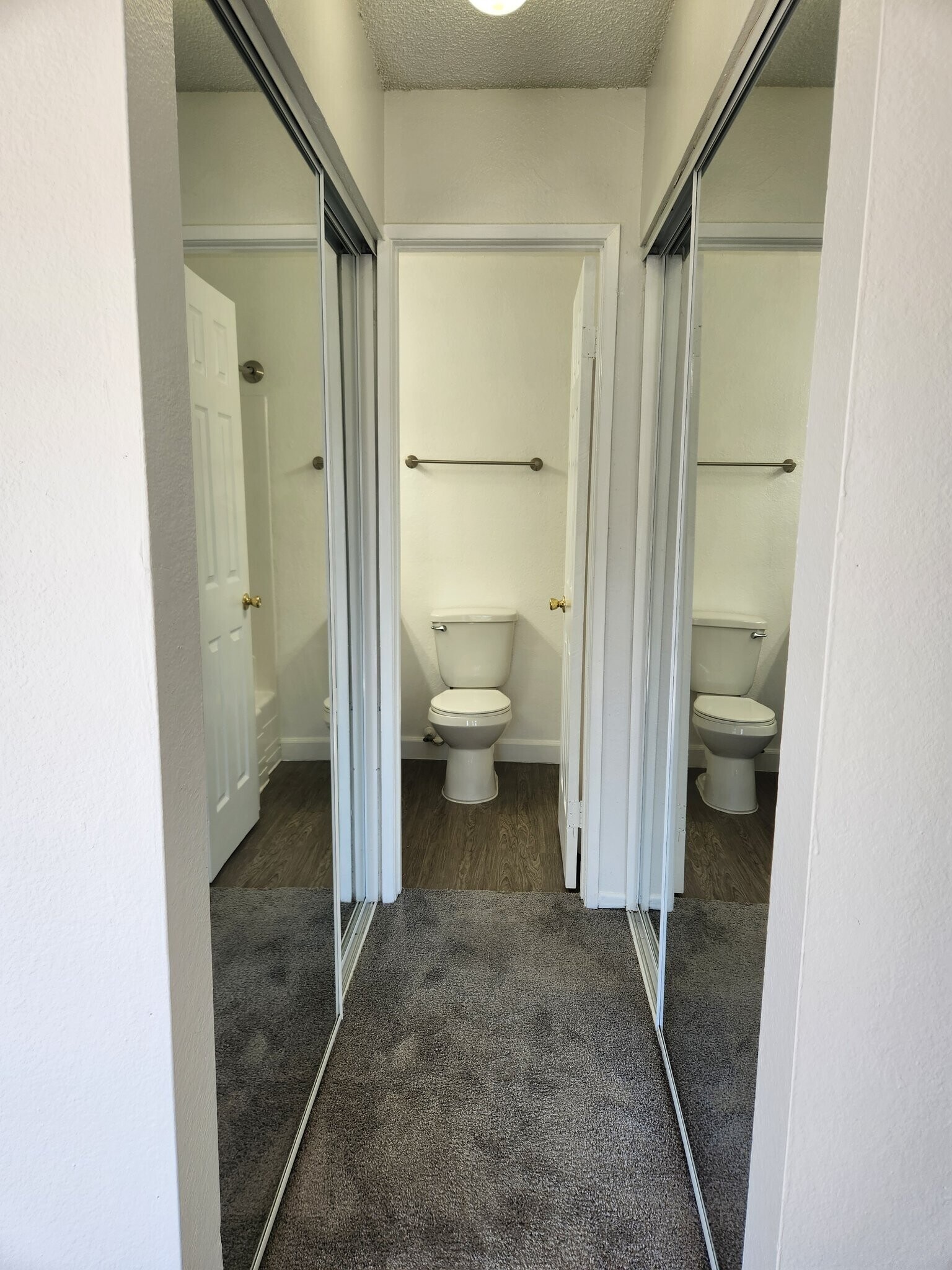 Building Photo - 8726 Independence Ave