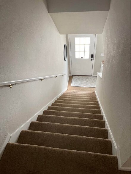 Building Photo - 119B Heatherbrook Ct