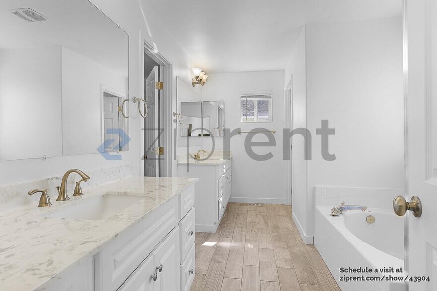 Building Photo - 21611 SE 298th Pl