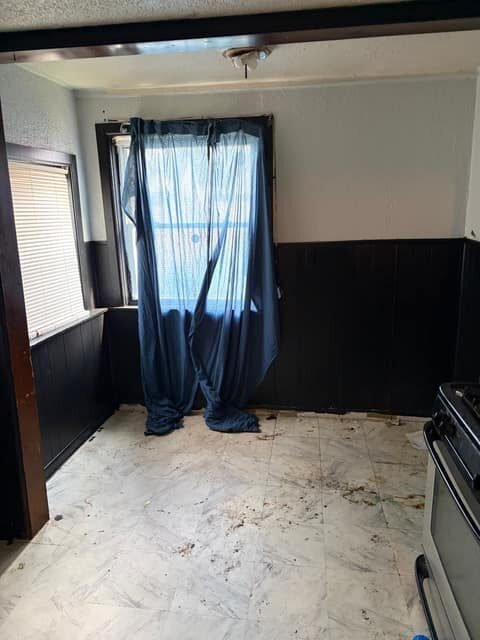 Building Photo - 15871 Fairmount Dr