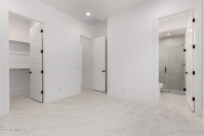 Building Photo - 12469 N 93rd Way