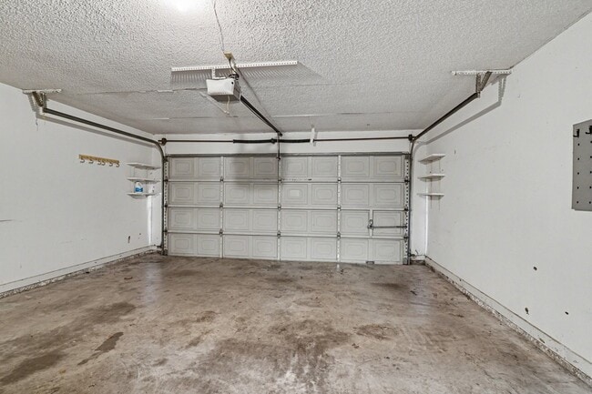 Building Photo - 1507 Lindsey Ln