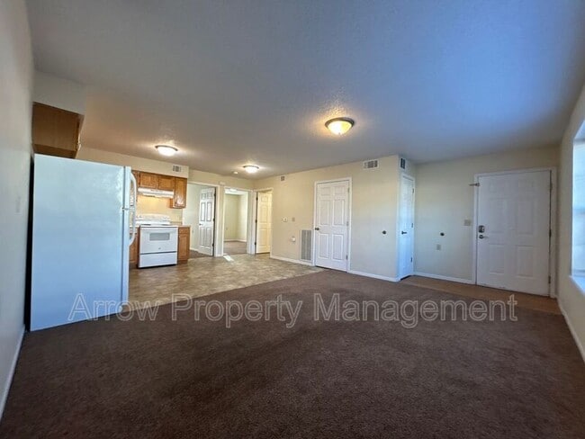 Building Photo - 1009 14th St