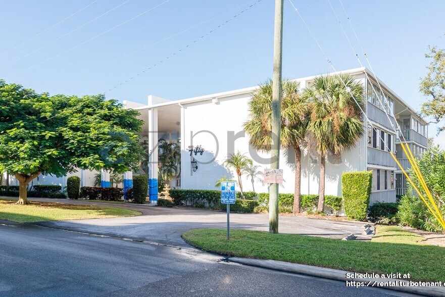 Building Photo - 50 Harbor View Ln