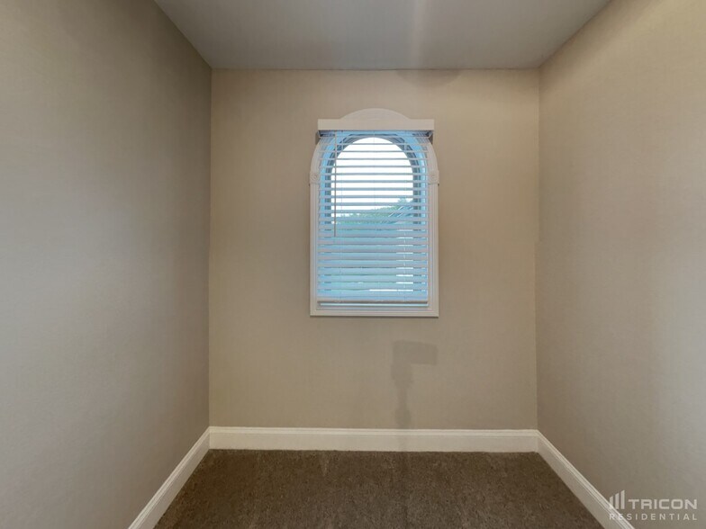 Building Photo - 962 Bonellis Ln