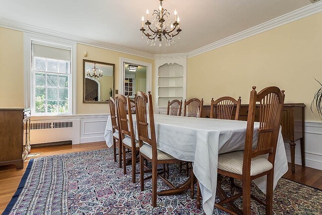 Building Photo - 244 Clifton St