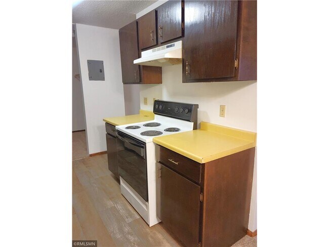 Building Photo - 539 S Wasson Ln