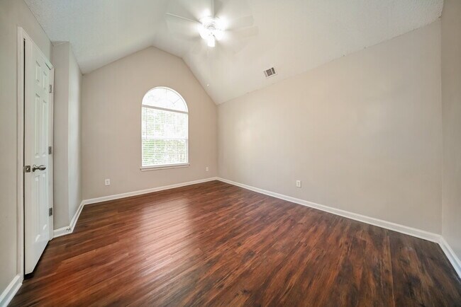 Building Photo - 53 Birchfield Ct