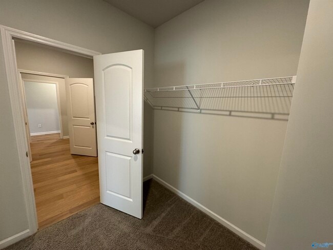 Building Photo - 214 Portrait St