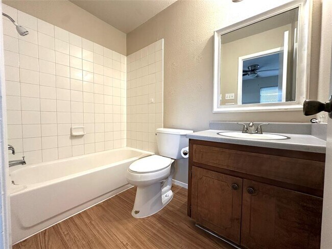 Building Photo - 1602 Sagebrush Dr