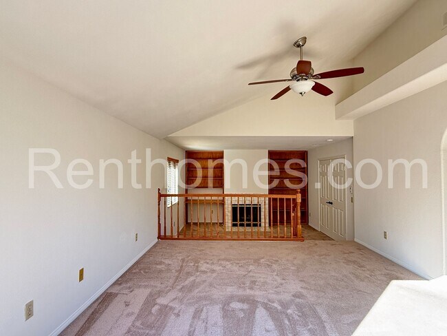 Building Photo - 14265 Marianopolis Way