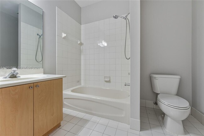 Building Photo - 2238 SW 125th Ave