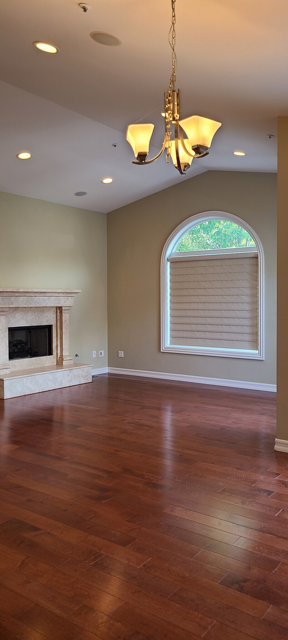 Building Photo - 229 W End Ave