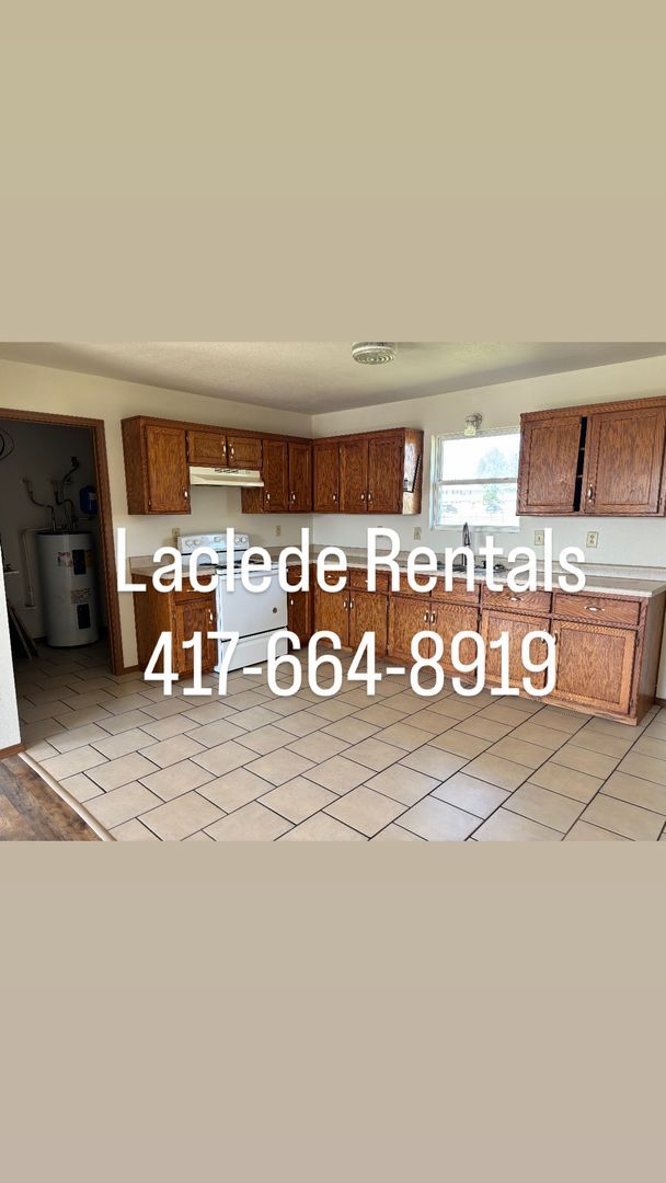 Building Photo - OCTOBER SPECIAL!!!! 3 Beds 2 Bath House