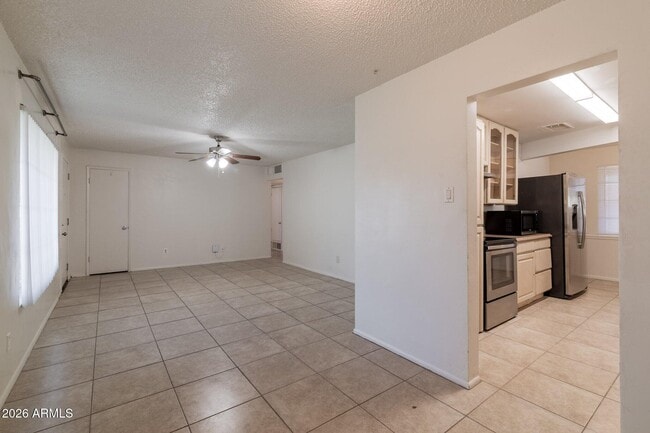 Building Photo - 1335 E Broadway Rd